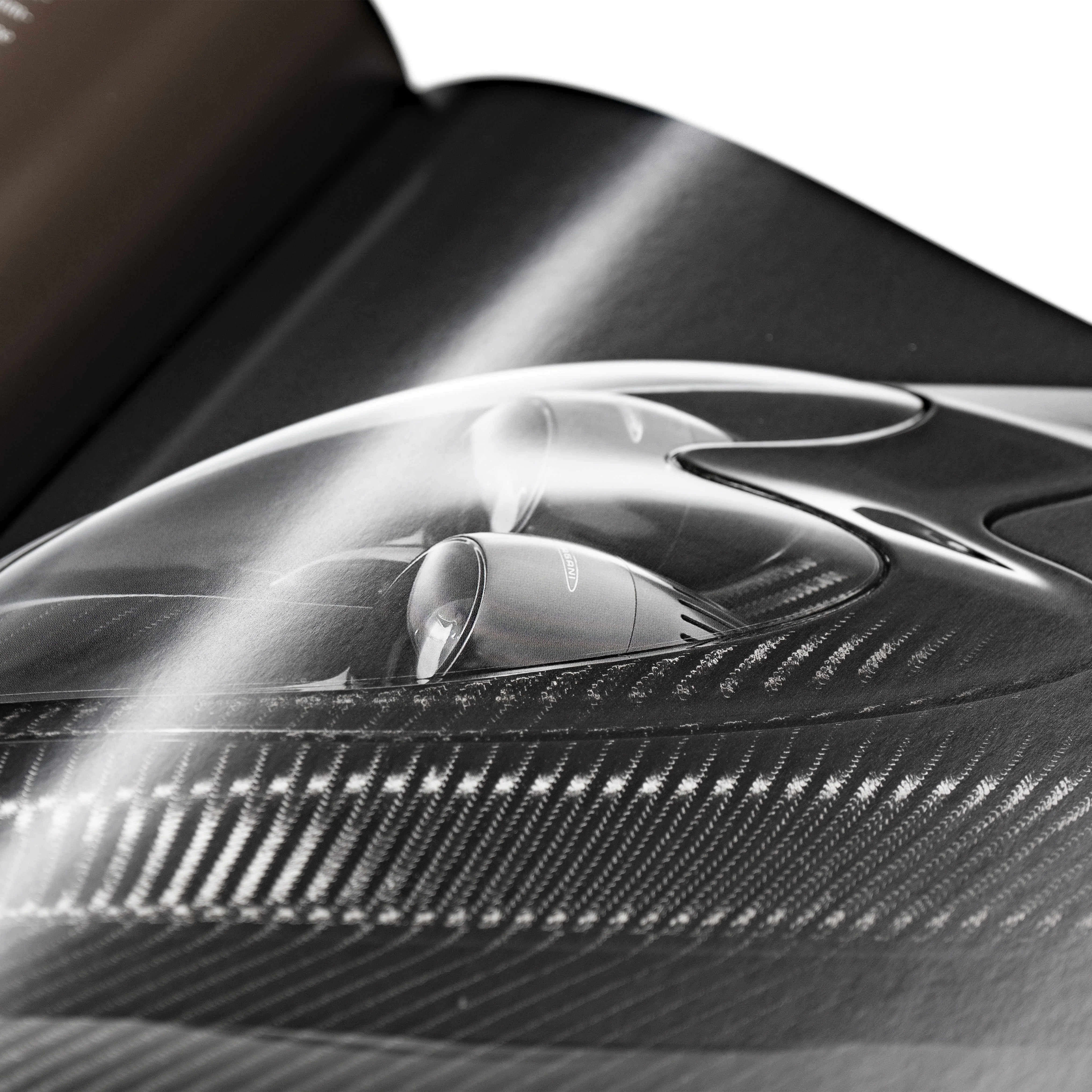 “Utopia. The Shape of Air - From Leonardo da Vinci to Pagani Utopia” Book | Giunti Editore - English Version - Image 3
