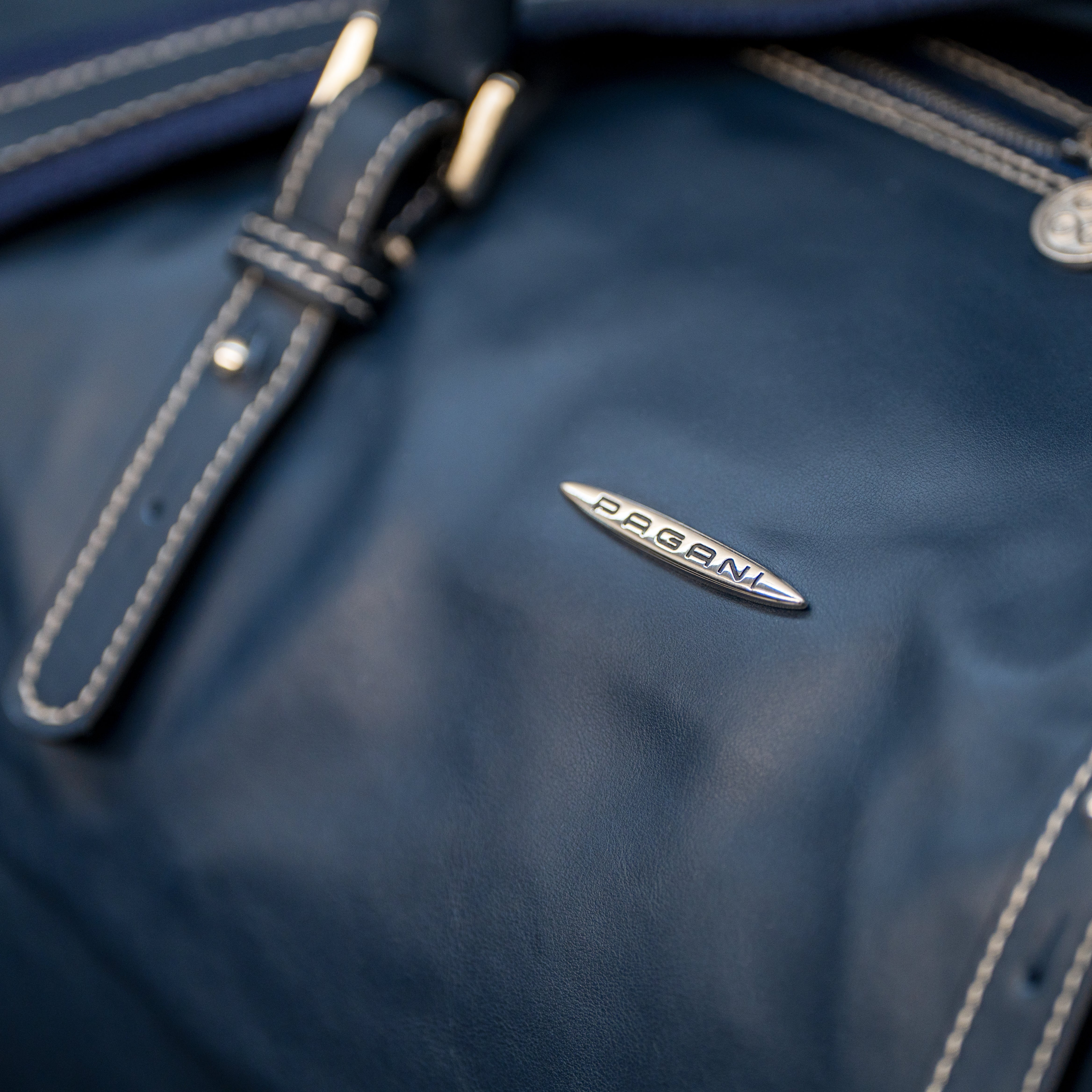 Weekender Bag Navy - Image 4